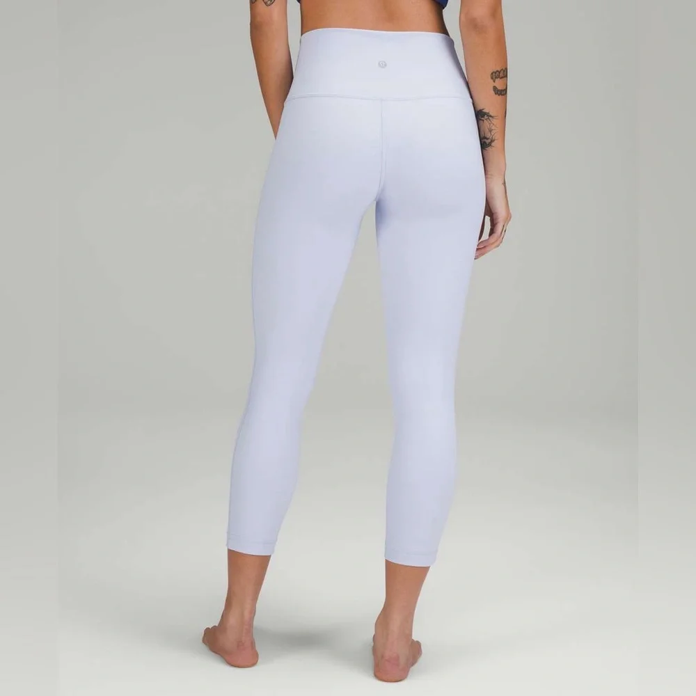 Lululemon Wunder Under High-Rise Leggings 23” Full-On Luxtreme Pastel Blue. L6